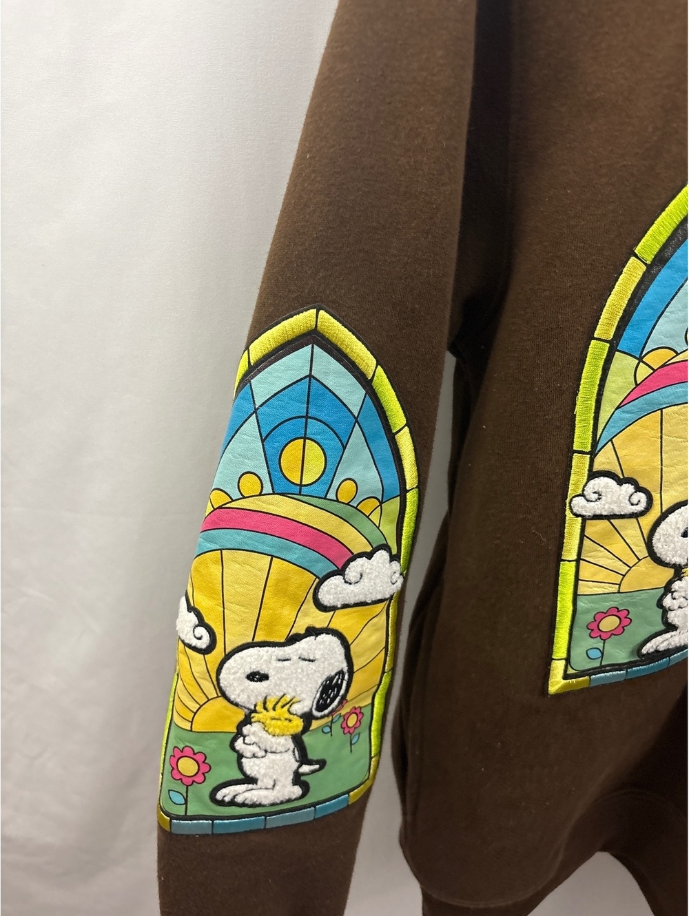 Peanuts Snoopy Brown Hoodie Friend Stitch Colorful Stained Glass Window , Size S - Picture 3 of 7